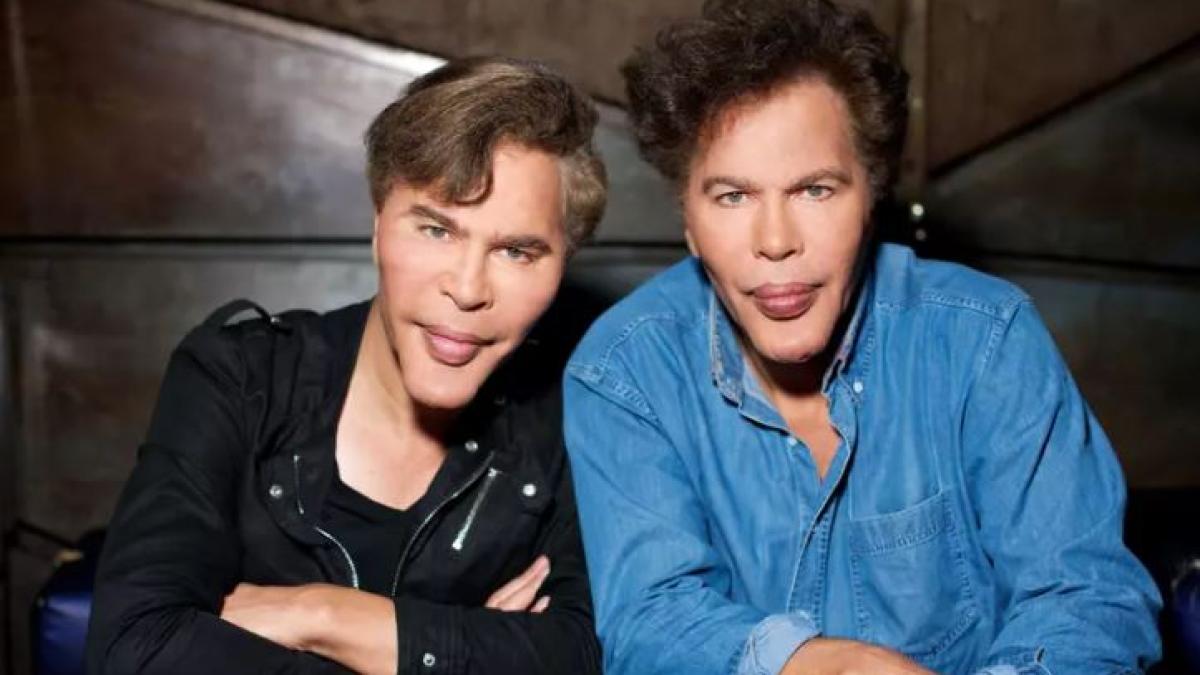 franta--cei-mai-celebri-gemeni--rapusi-de-covid--la-cateva-zile-distanta--igor-si-grichka-bogdanoff-erau-celebri-prin-emisiuni-legate-de-stiintari