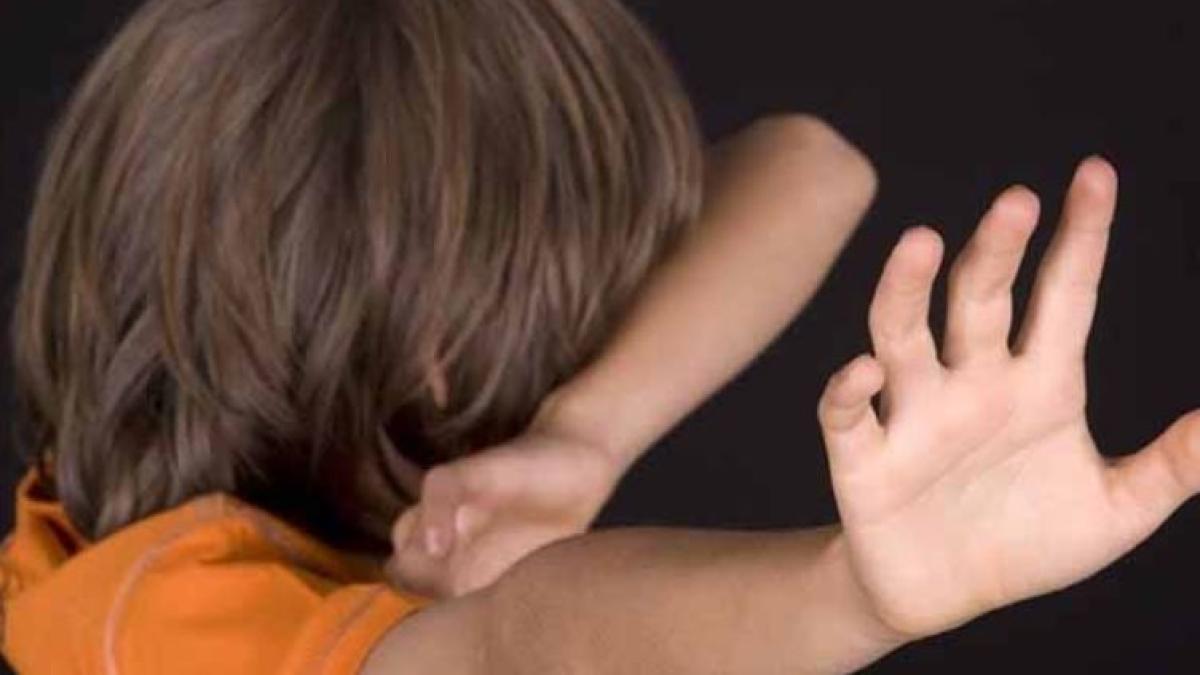 a-fost-lansat-telefonul-copilului---119--unde-vor-putea-fi-raportate-abuzurile-asupra-minorilor-romani