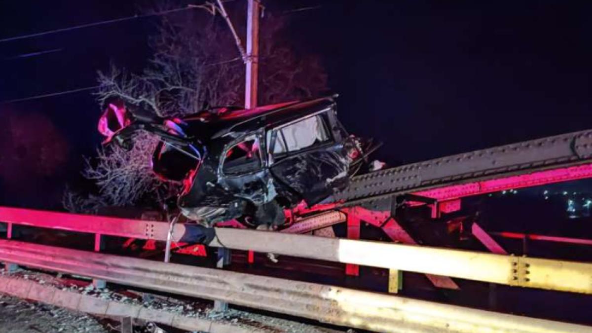 masina-lovita-tren-bacau