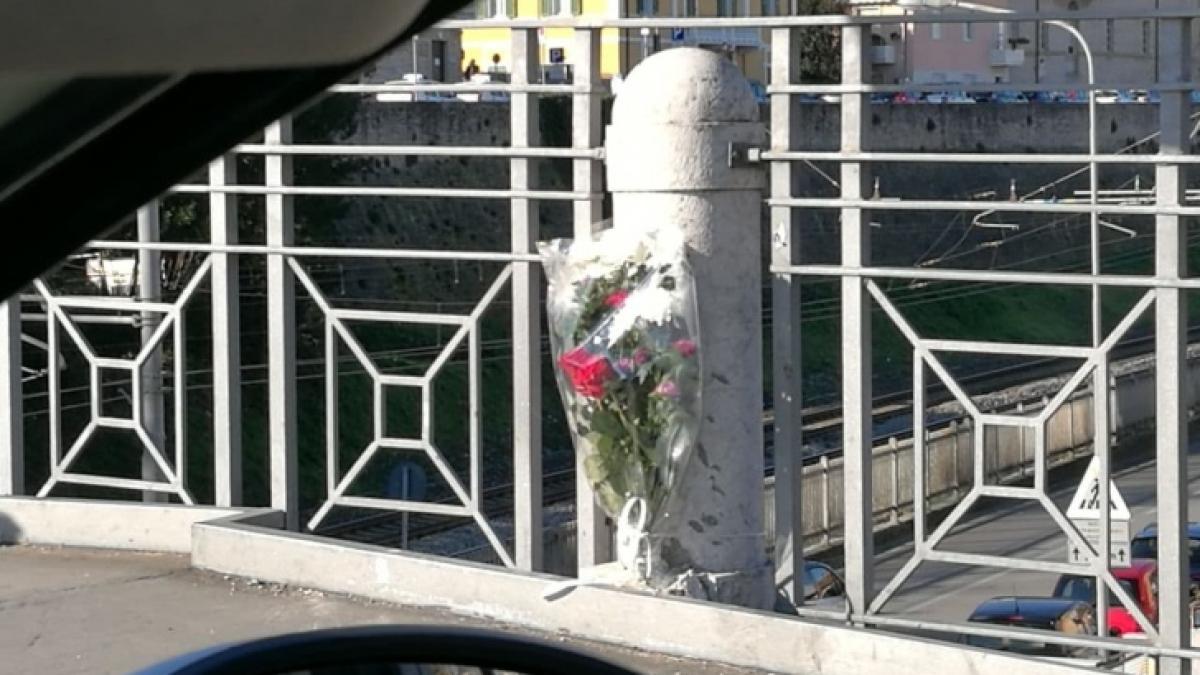 744347_fioriromenomariancavalcaviasenzatetto2_std