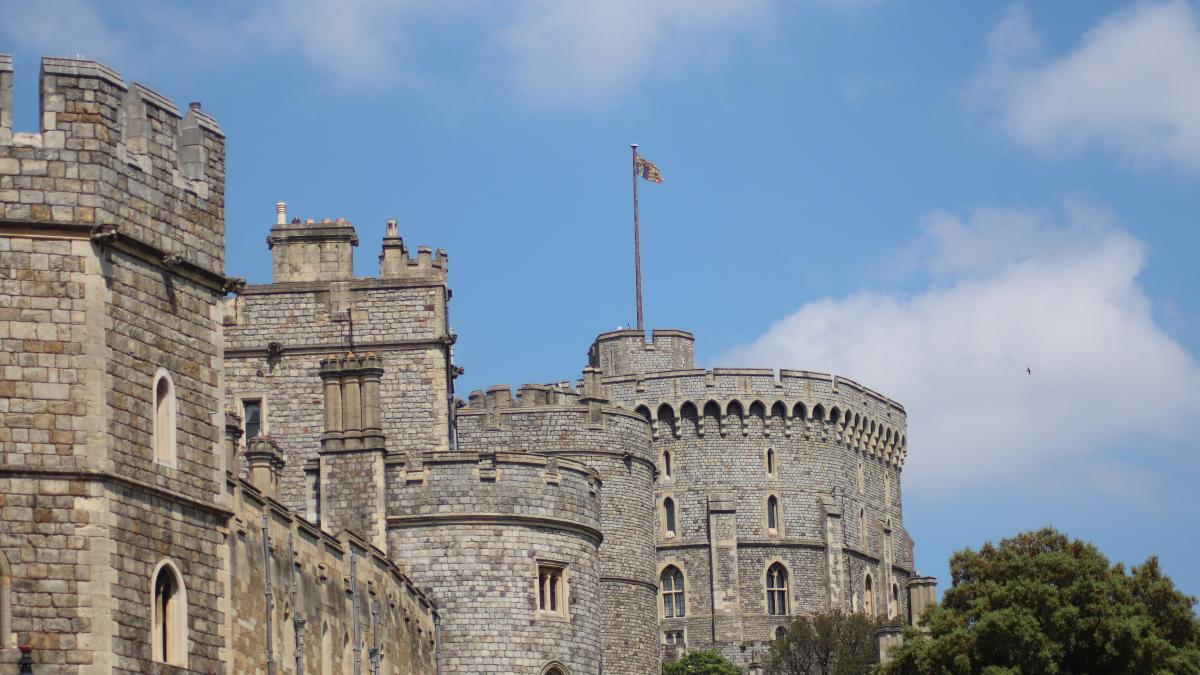 restrictprc-ccprc-a7ionare-a-spatprc-ccprc-a7iului-aerian-deasupra-castelului-windsor