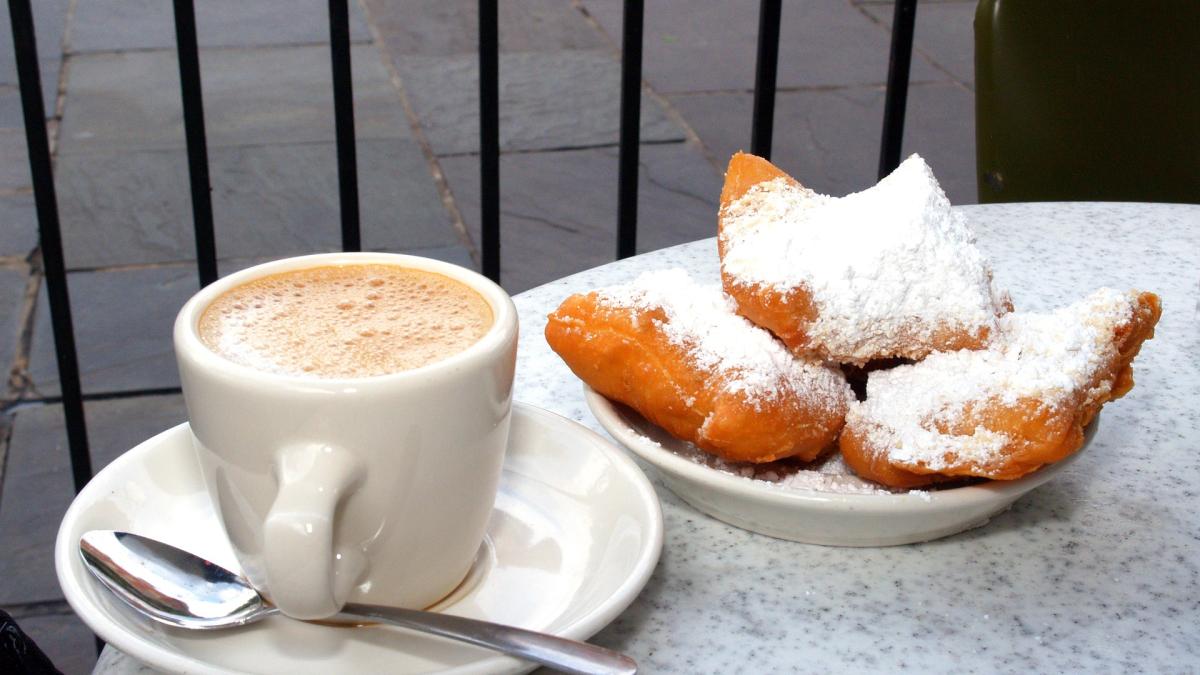 beignets--gogosi-frantuzesti-pufoase-si-aromate--probabil-cea-mai-buna-reteta-de-gogosi