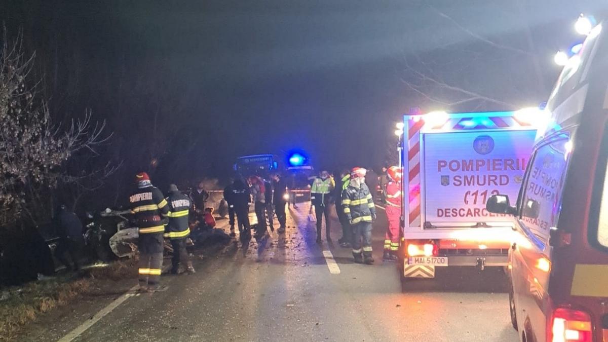 trei-romani-morti--alti-patru-raniti-intr-un-teribil-accident