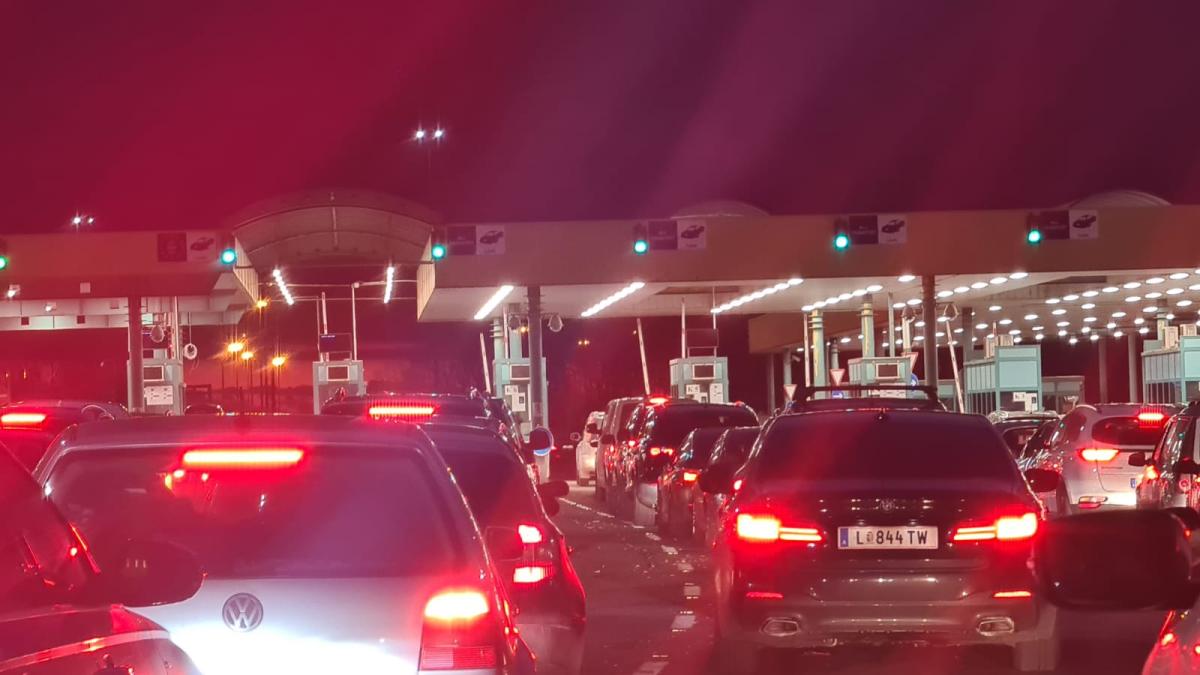 aglomeratie-vama-frontiera-granita-trafic-sarbatori