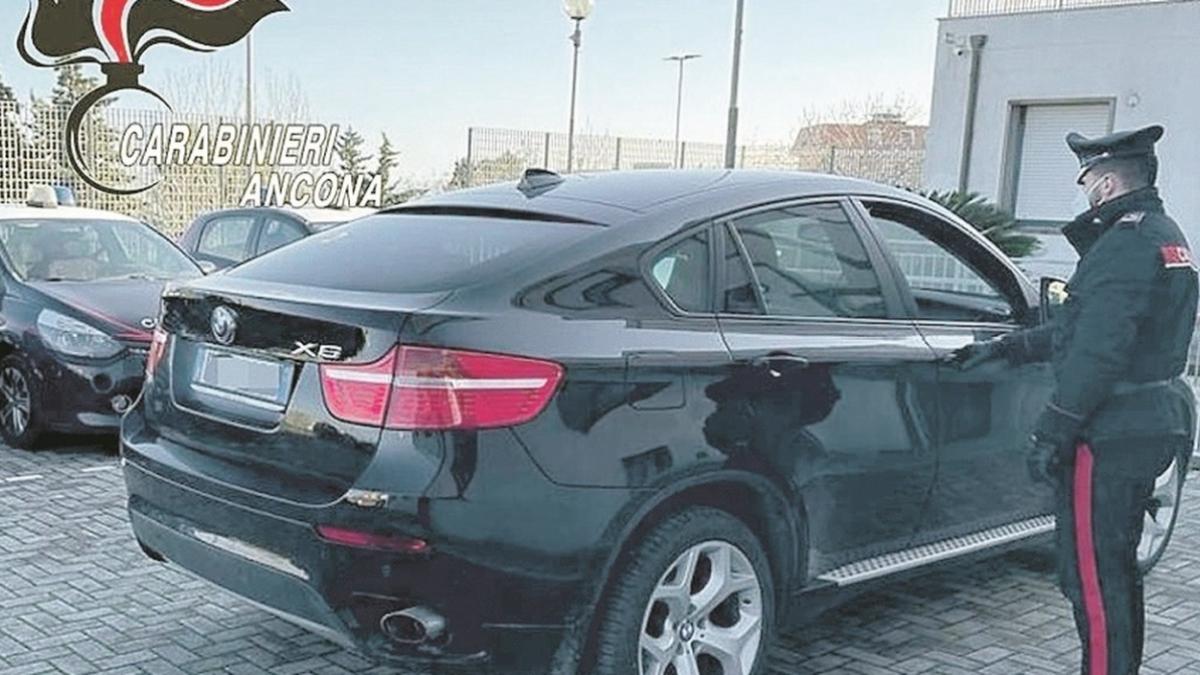 romanca-bmw-x6-inselat-pensionara