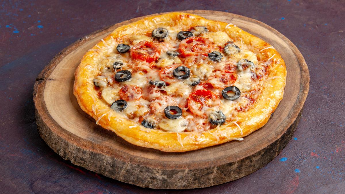 pizza-romana--crocanta-si-delicioasa--secretul-gospodinelor-din-italia-pentru-aluatul-perfect-rezultatul-va-fi-spectaculos