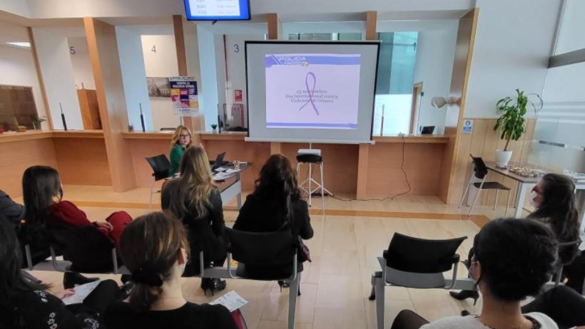 ambasada-romaniei-in-spania--mesaj-pentru-conationali-ramanem-angajati-in-acordarea-asistentei-si-protectiei-consulare-tuturor-romanilor