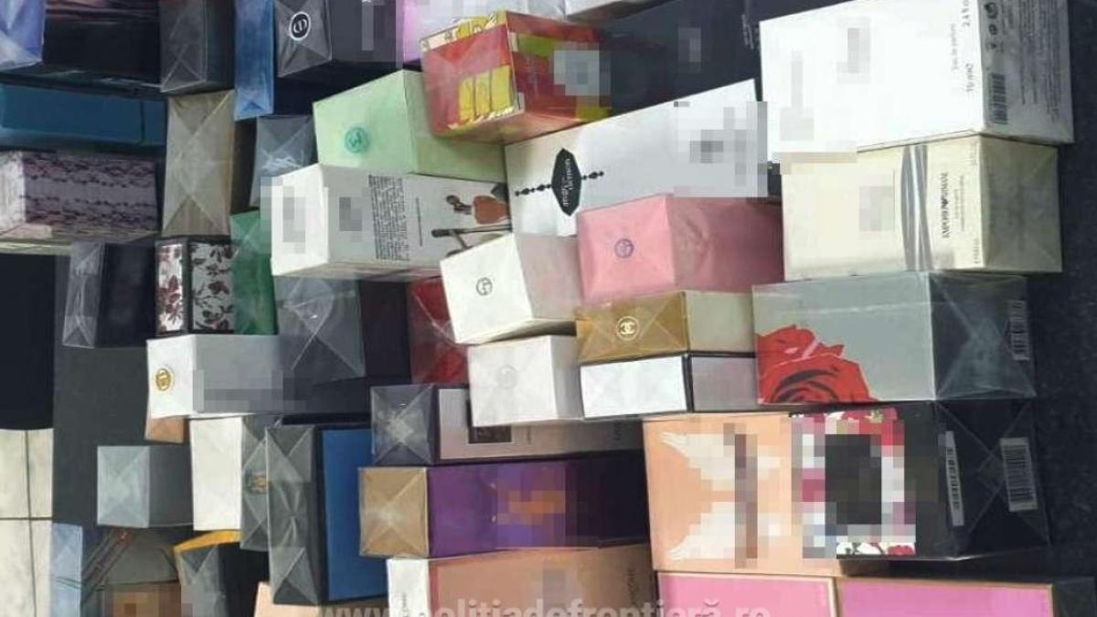 automobil--burdusit-cu-parfumuri-contrafacute--politistii-de-frontiera-au-confiscat-toata-marfa