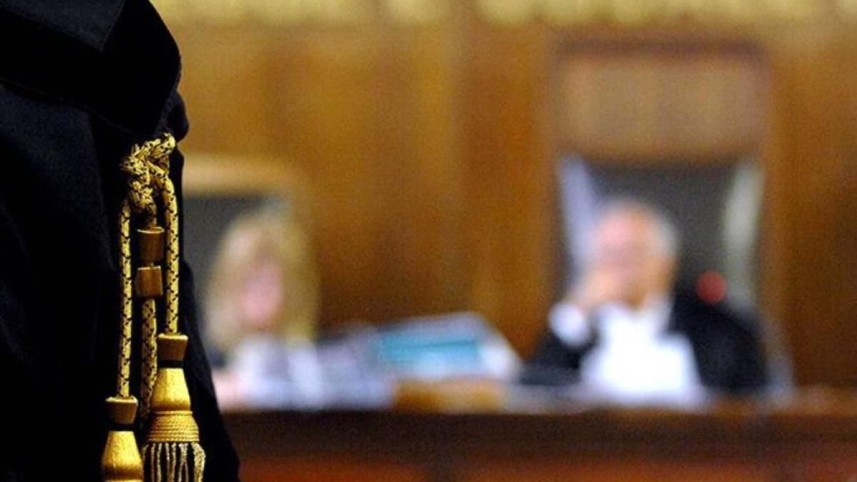 italia--un-batran--tinut-prizonier--timp-de-zece-ani--de-o-familie-de-romani-a-fost-jefuit-si-obligat-sa-manance-resturile-de-la-masa