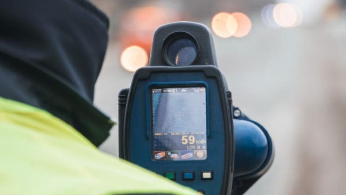 roman--urmarit-international--retinut-de-politisti--dupa-ce-a-fost-surprins-de-radar-cu-115-km--intr-o-localitateprc-c2prc-a0prc-c2prc-a0