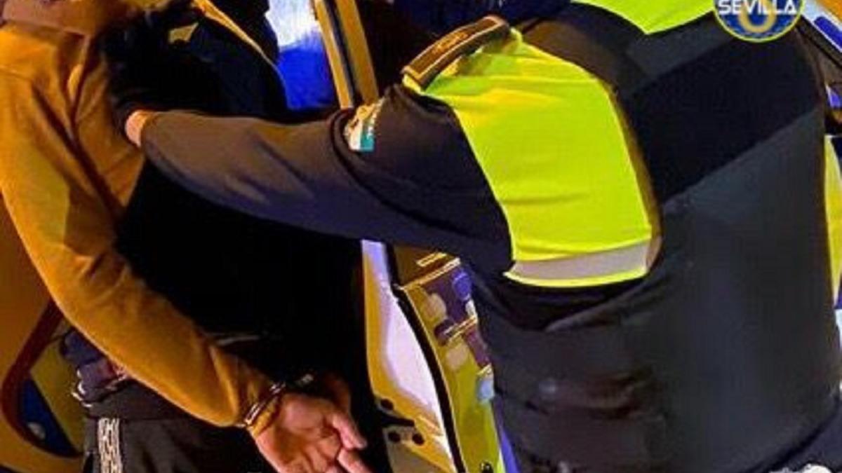 spania--patru-romani-au-batut-o-femeie-cu-dizabilitati-pana-i-au-rupt-mana--ca-sa-i-fure-geanta--urmarire-ca-in-filme-pentru-prinderea-lor