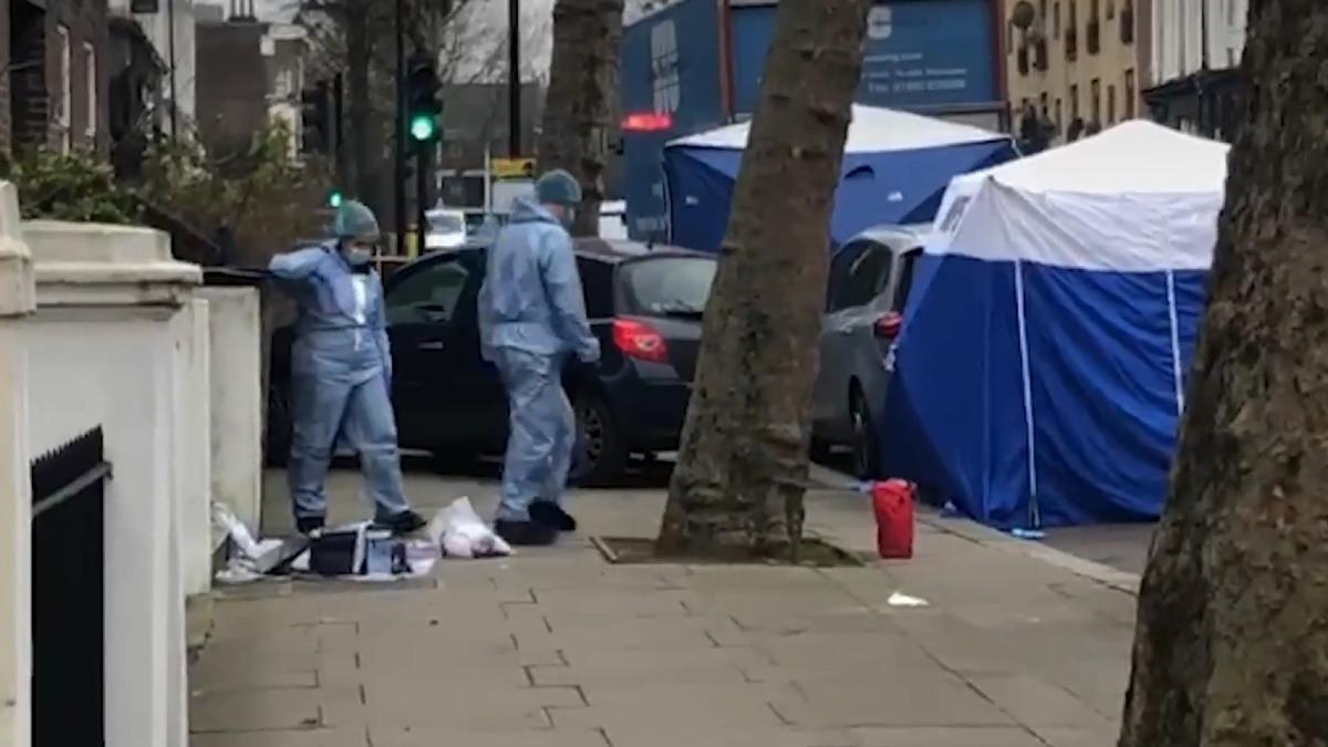 incident-in-londra--un-barbat-care-a-injunghiat-mortal-o-femeie-a-fost-accidentat-de-un-sofer--atacatorul-si-a-pierdut-viata