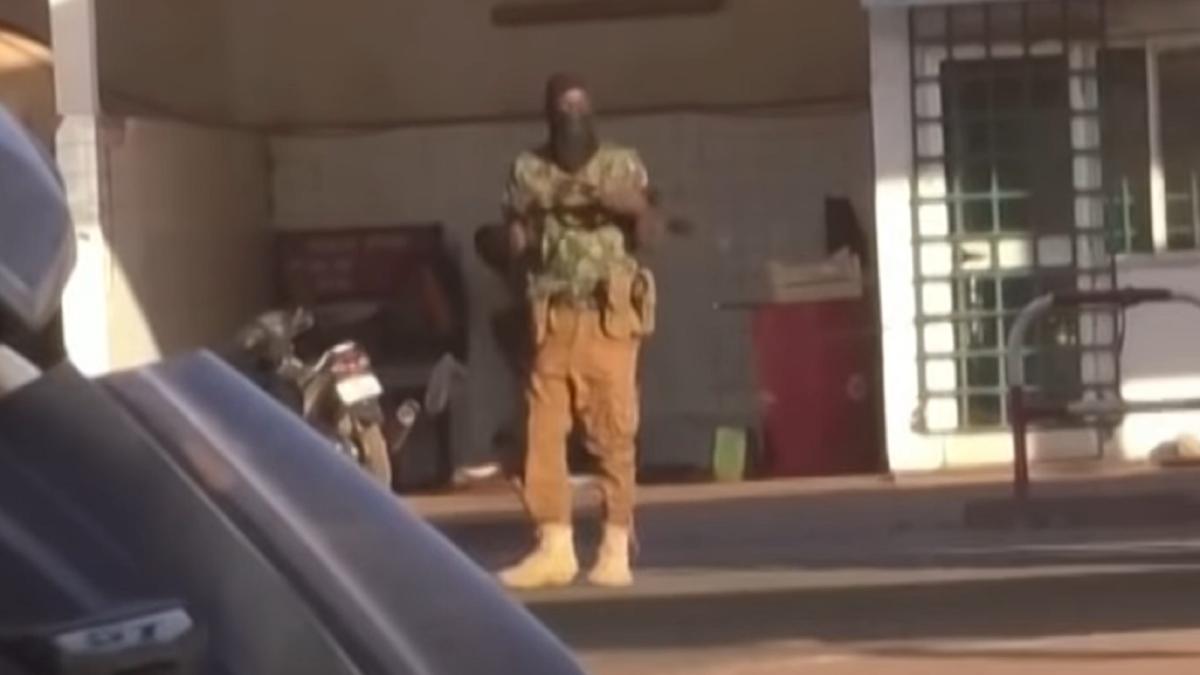 lovitura-de-stat-in-burkina-faso--armata-a-preluat-puterea--guvernul-si-parlamentul-au-fost-dizolvate--ultima-ora