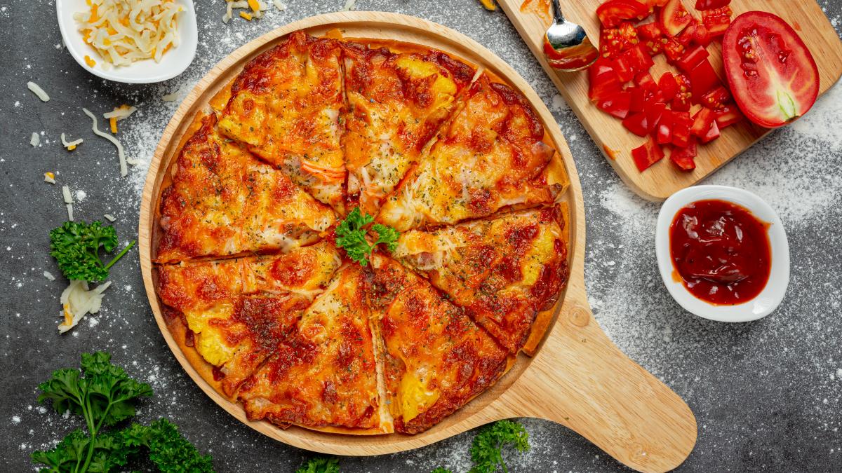 pizza-super-rapida-si-super-ieftina--gata-in-doar-30-de-minute--porneste-cuptorul