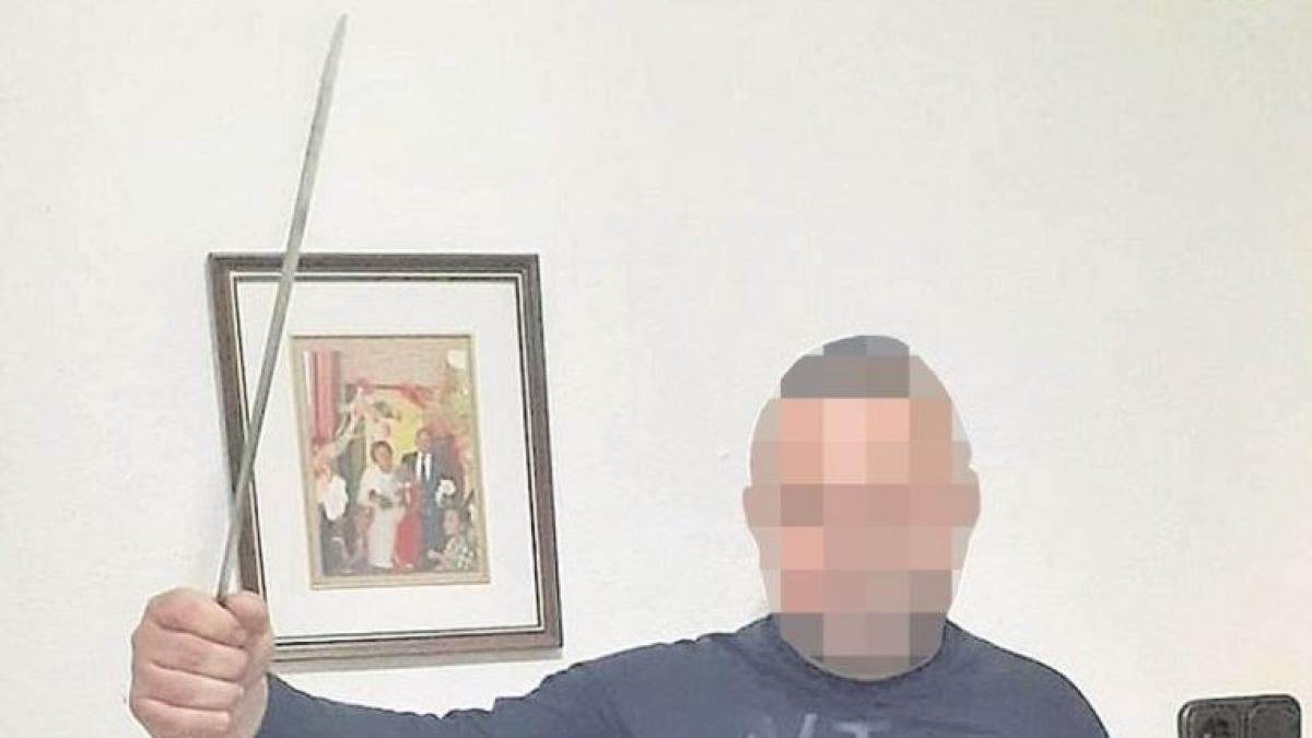 spania--roman--injunghiat--in-picior--de-un-conational--agresorul-gelos---ai-vrut-sa-flirtezi-cu-iubita-mea