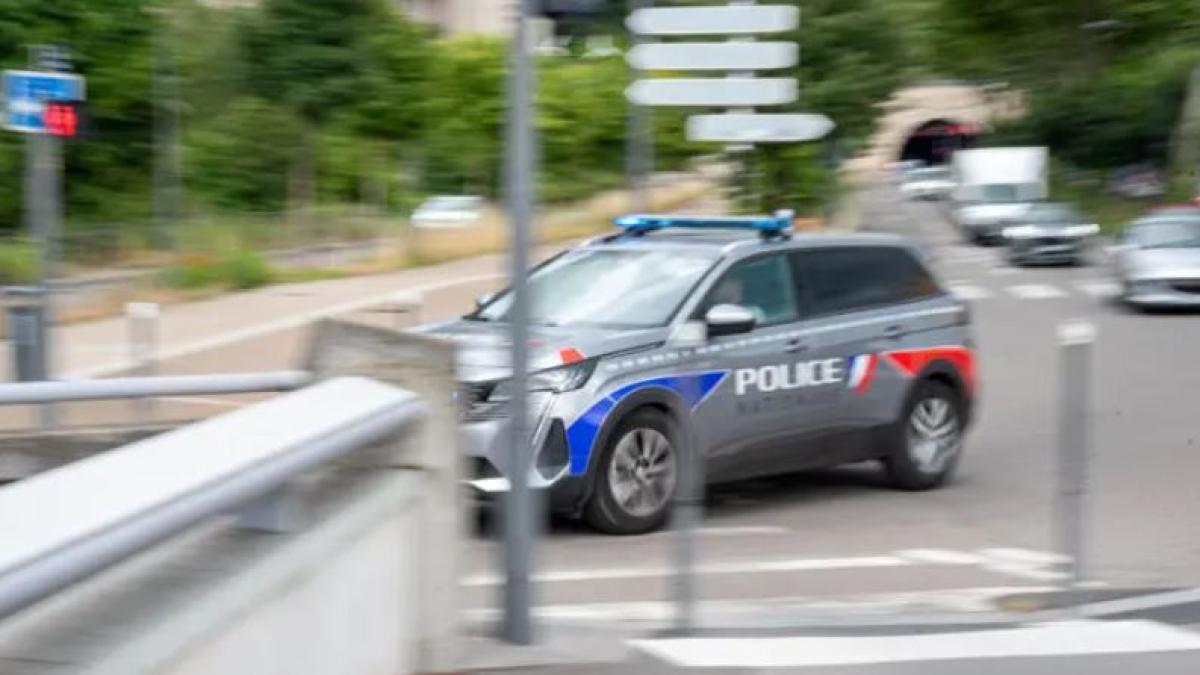 franta--un-roman-si-a-stropit-fosta-iubita-cu-spirt-si-i-a-dat-foc--atacatorul-nu-a-acceptat-despartirea-si-s-a-razbunat