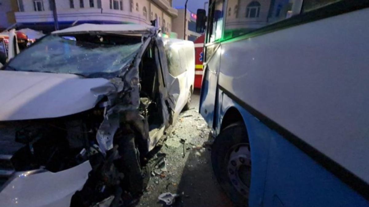 romani-raniti--intr-un-accident-rutier-cu-un-microbuz-si-un-autobuz--la-mangalia