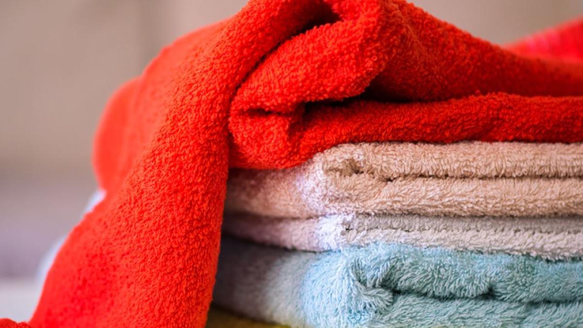 cinci-remedii-naturale-simple--care-pastreaza-moi-si-parfumate-prosoapele-si-halatele-de-baie-prc-c2prc-a0saptamani-intregiprc-c2prc-a0