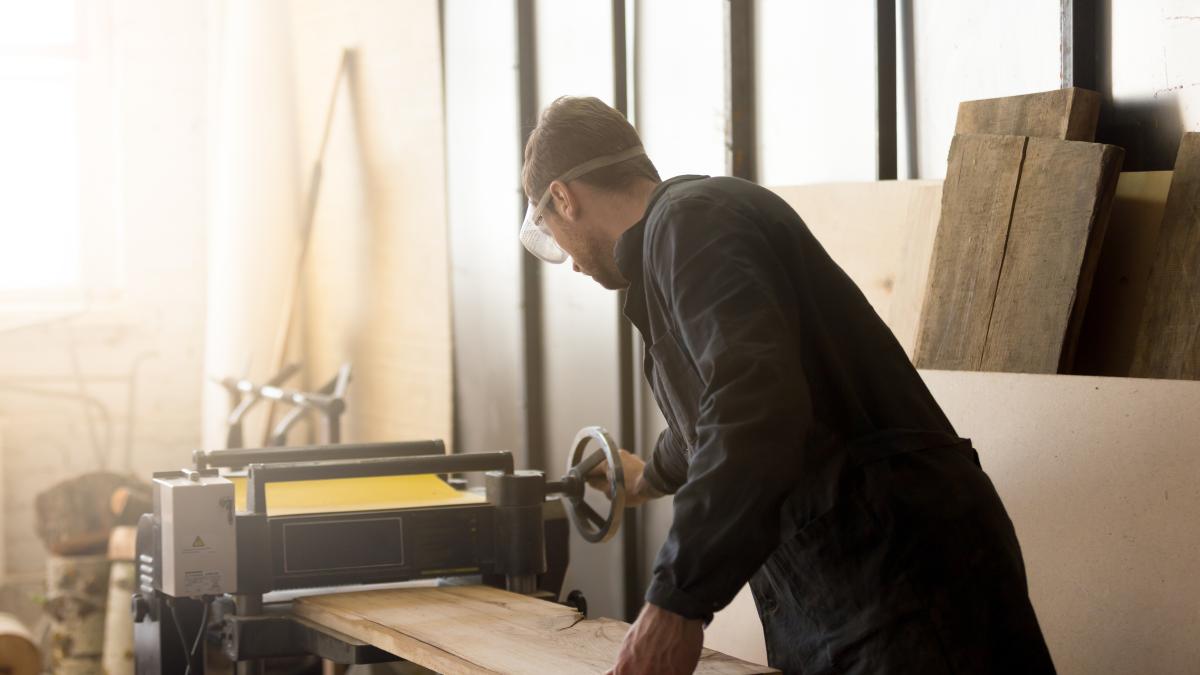 italia--revolta-muncitorilor-romani--dupa-ce-compania-la-care-lucrau-i-a-exploatat-luni-intregi--trei-manageri--anchetati