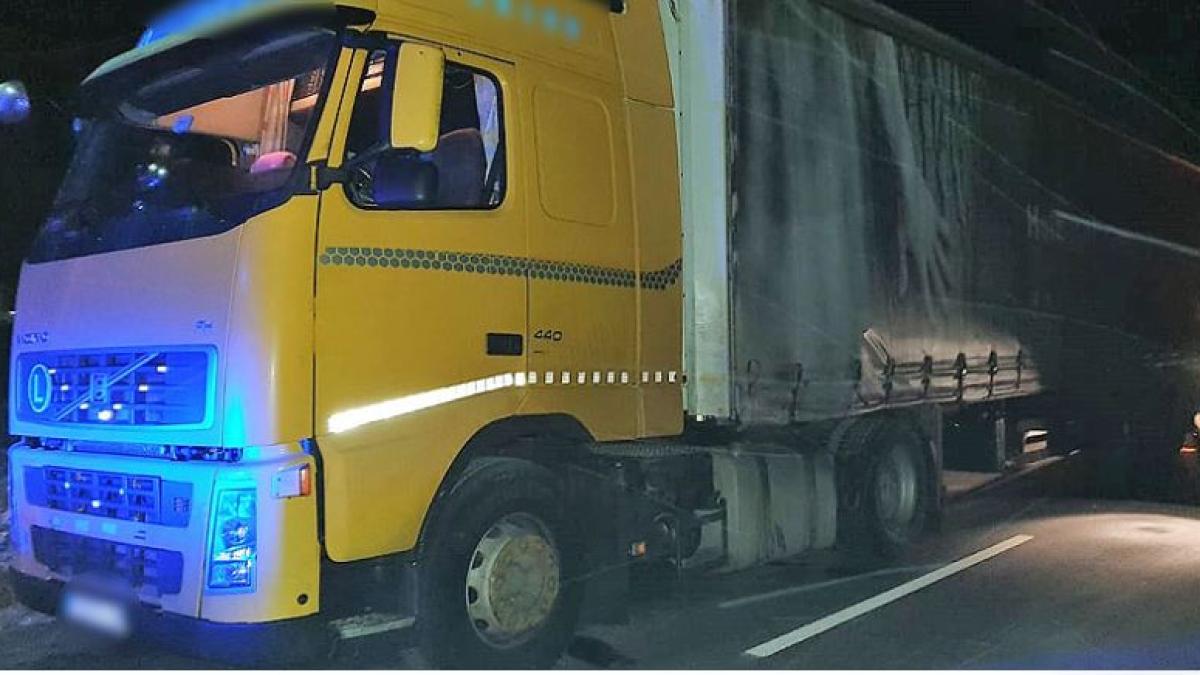 ungaria--o-romanca-si-iubitul-sau-turc--expulzati-din-tara--cei-doi-au-fost-acuzati-de-trafic-ilegal-de-migranti