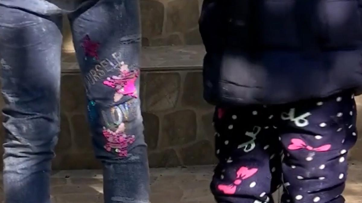 mama-romanca--disperata-dupa-ce-un-barabt-a-incercat-sa-i-violeze-fetitele-de-6-si-7-ani