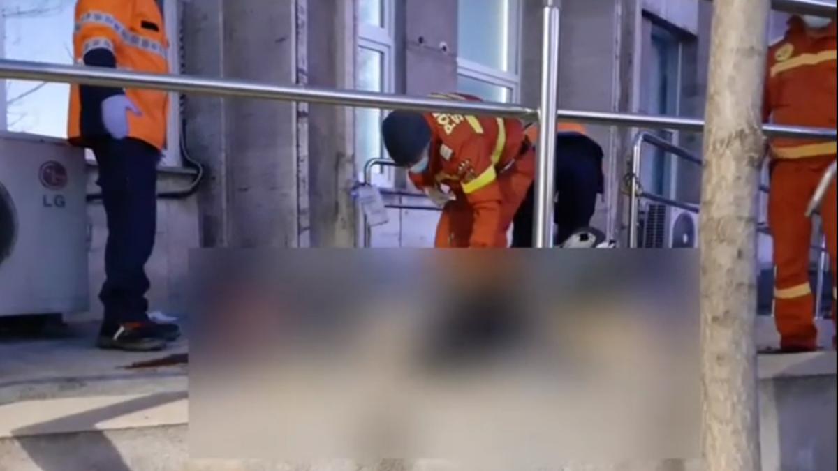 un-roman-bolnav-de-cancer--contact-al-unui-caz-covid-19--s-a-sinucis-dupa-ce-s-a-aruncat-de-la-etajul-5-al-spitalului-din-constanta