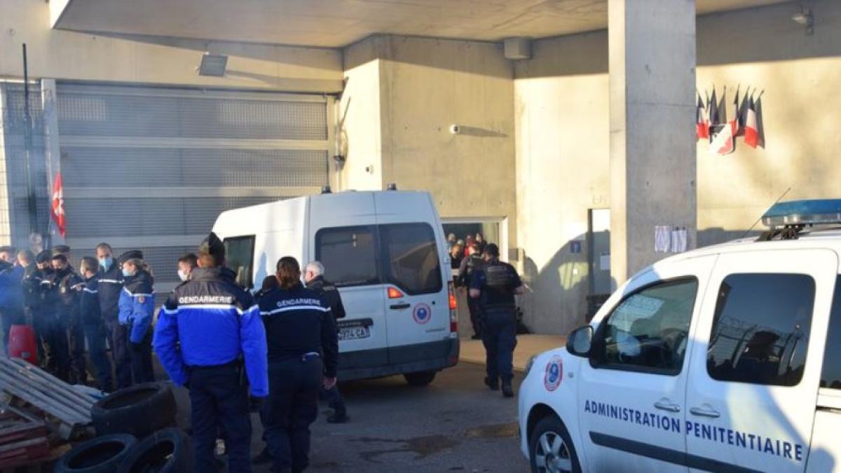 franta--un-detinut-roman--implicat-in-atacul-asupra-unui-gardian-in-inchisoarea-din-rodez