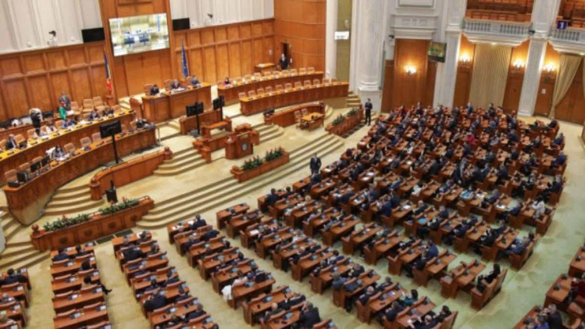 sedinta-in-care-se-voteaza-motiunea-de-cenzura-a-inceput