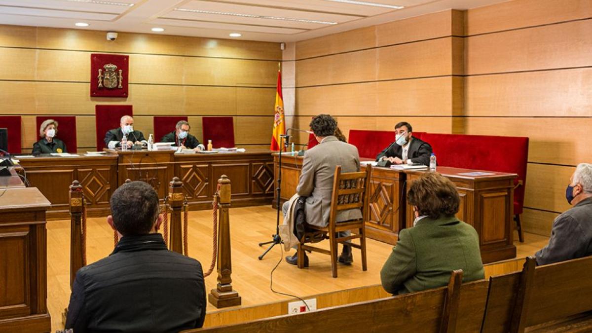 proces-spania-romanca-vaduv-asigurare-patron