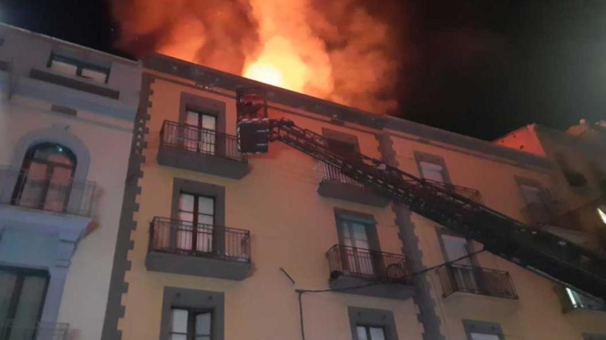 un-roman-din-spania-a-dat-foc-intentionat-blocului-in-care-locuieste