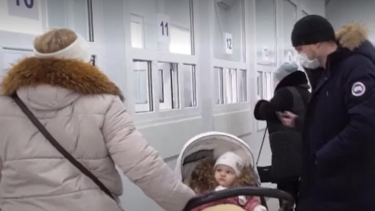 romanii-din-ucraina--speriati--cei-din-apropierea-zonelor-fierbinti-au-anuntat-deja-ca-vor-sa-paraseasca-tara