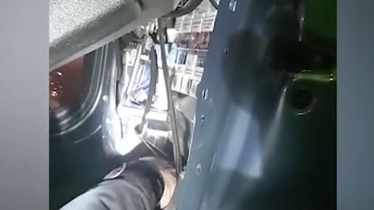 barbat--in-drum-spre-in-franta--prins--de-politistii-de-frontiera--cu-autoturism-burdusit-cu-tigari