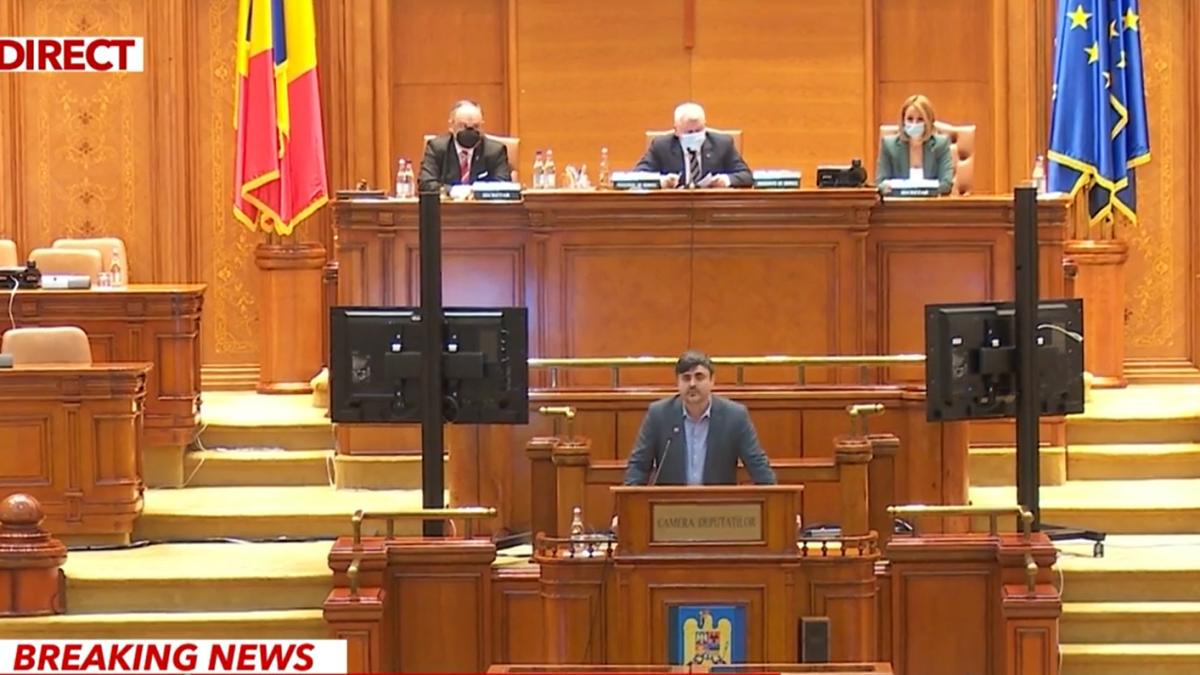 sandal-parlament-simion-papvel-poescut