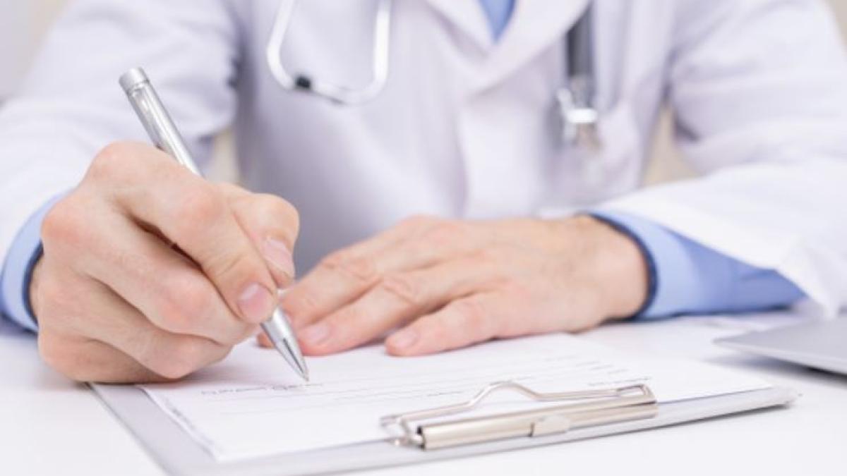 un-roman-s-a-dat-medic-de-familie-si-a-oferit-consultatii--inclusiv-copiilor