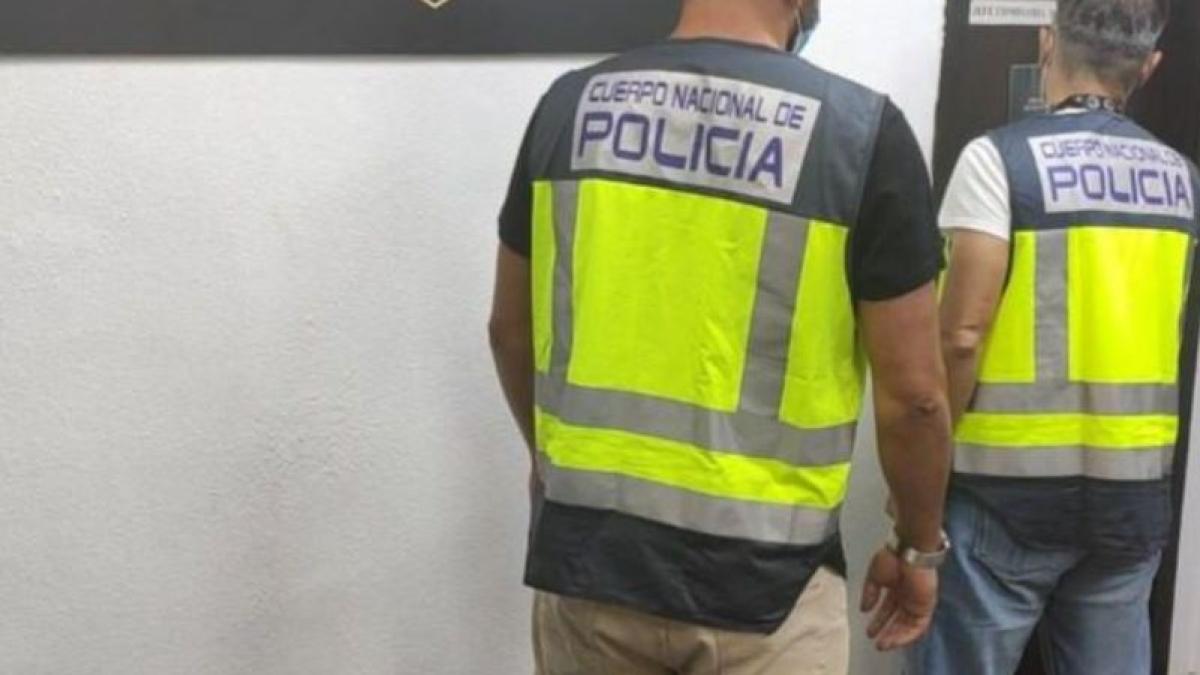 spania--doi-romani--care-au-fortat-au-multe-femei-sa-se-prostitueze--cate-16-ore-pe-zi--arestati