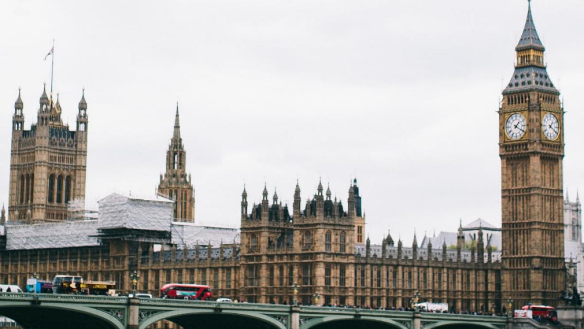 armata-vine-iprc-ccprc-82n-sprijinul-spitalelor-din-londra--afectate-de-lipsaprc-ccprc-86-de-personal