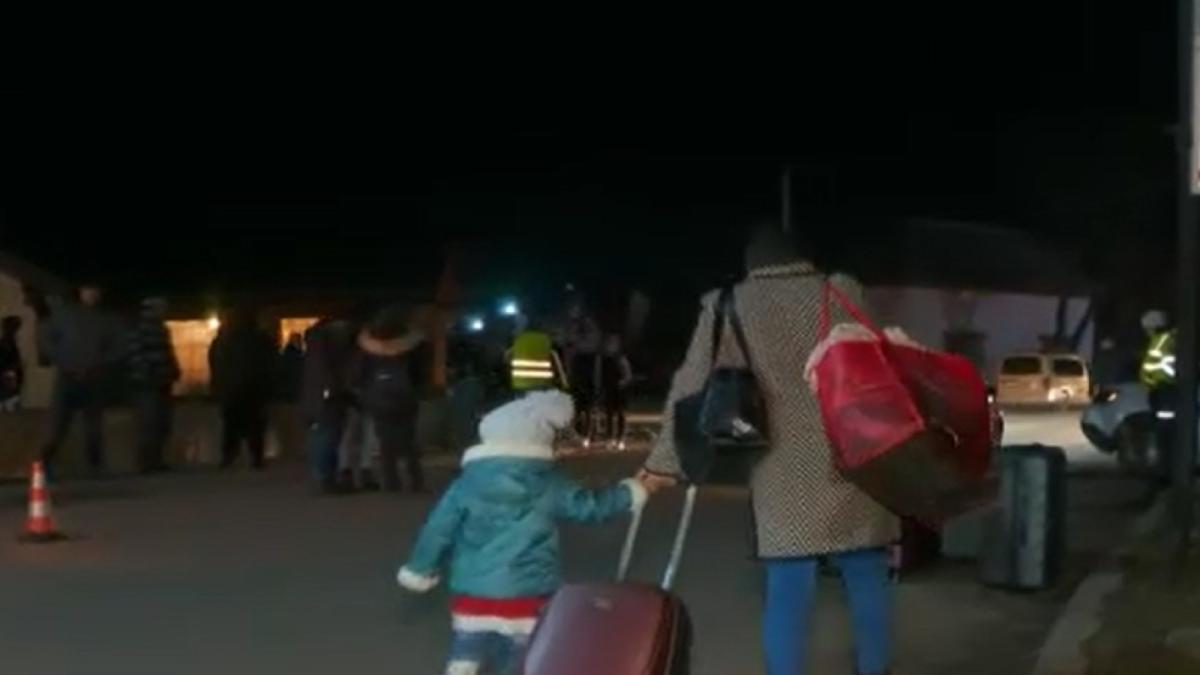 scene-sfasietoare-la-frontiera-cu-romania-despartirea-de-familie--insuportabila-pentru-refugiati