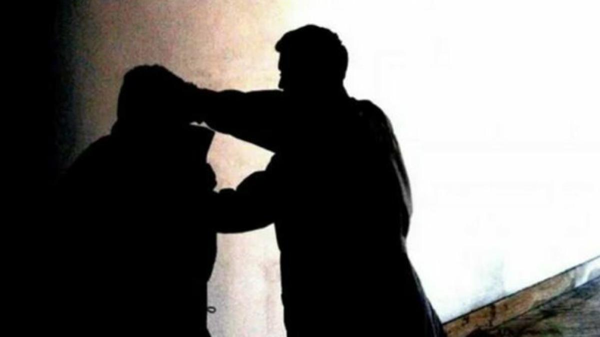 italia--doi-romani-i-au-promis-unui-batran-un-mercedes-ieftin--dar-l-au-atacat-si-jefuit