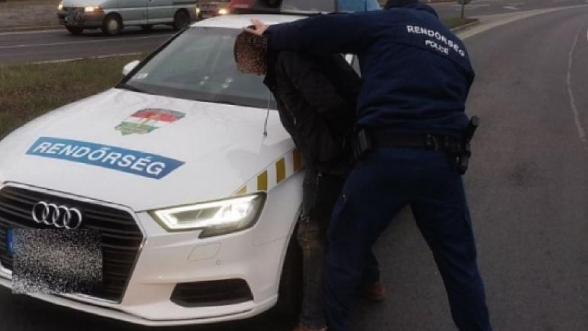 ungaria--doi-romani-si-un-moldovean--opriti-pe-autostrada-m1--politistii-i-au-retinut--dupa-ce-au-vazut-ce-transportau