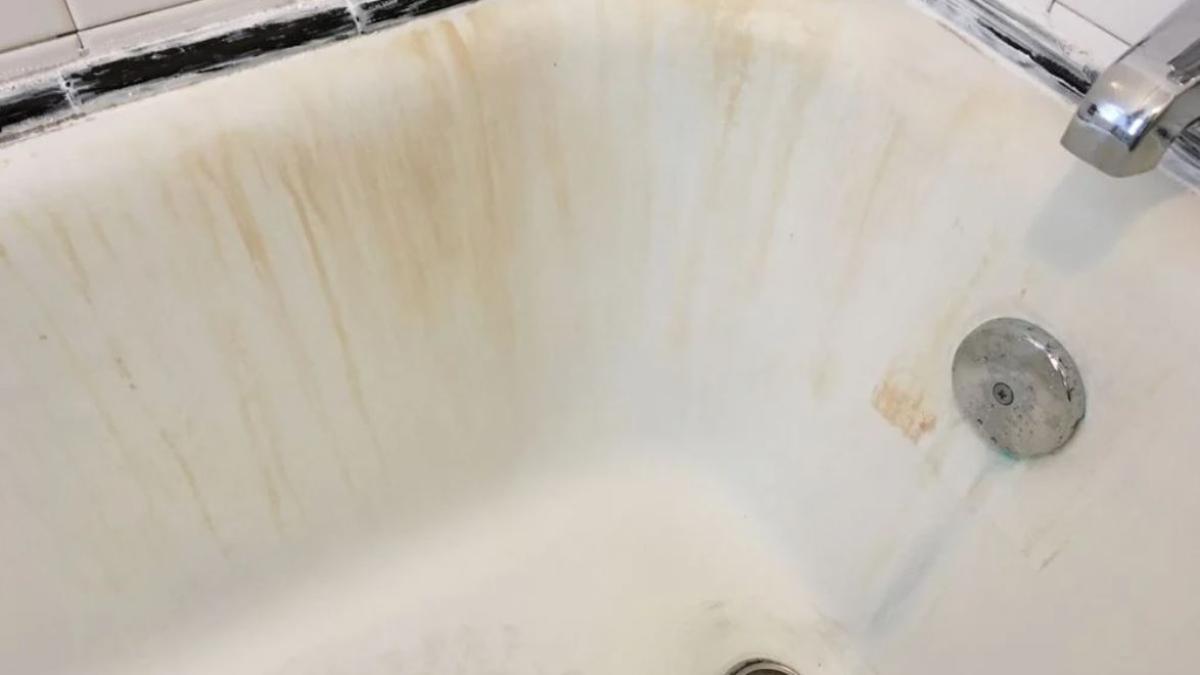 cum-sa-curati-o-cada-ingalbenita--fara-inalbitor--ai-nevoie-de-doar-doua-remedii-naturale-si-cinci-minute-de-efort