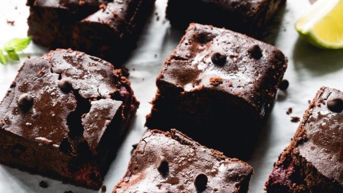 negresa-de-post--fara-unt-si-fara-oua--un-ingredient-secret--la-care-nici-nu-va-ganditi--zace-in-camara-ta