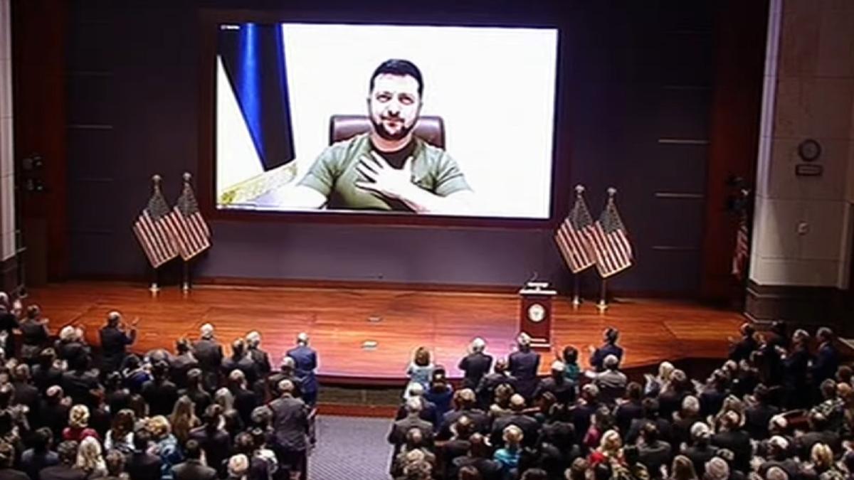 volodimir-zelenski--aplaudat-in-congresul-sua-va-cer-sa-faceti-mai-mult----video