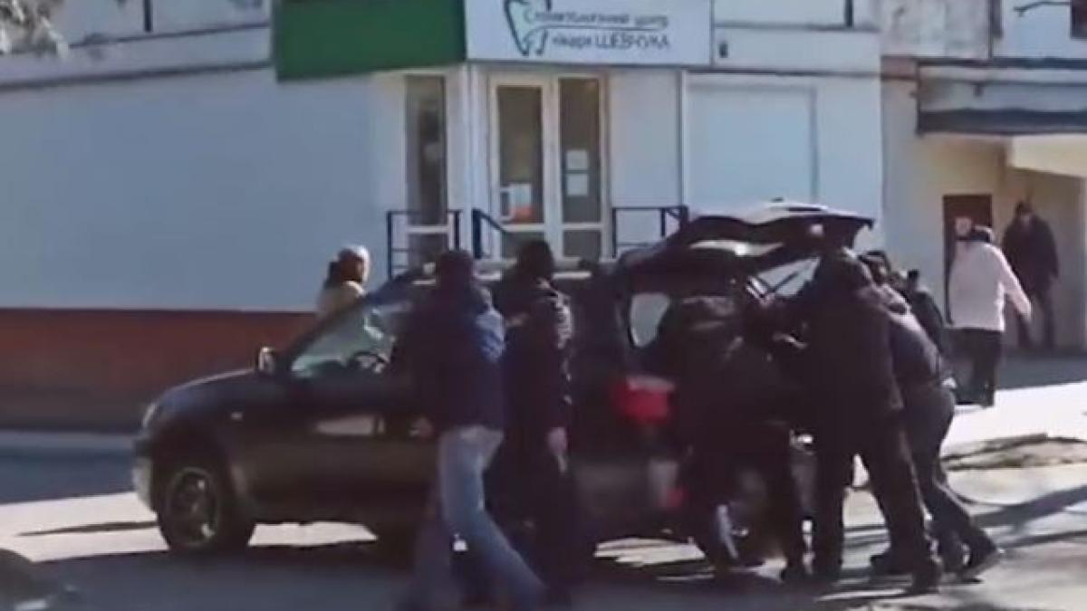 zece-persoane--care-stateau-la-coada-dupa-paine--in-cernihov--ucise-de-un-obuz--localitati-de-langa-odesa--bombardate