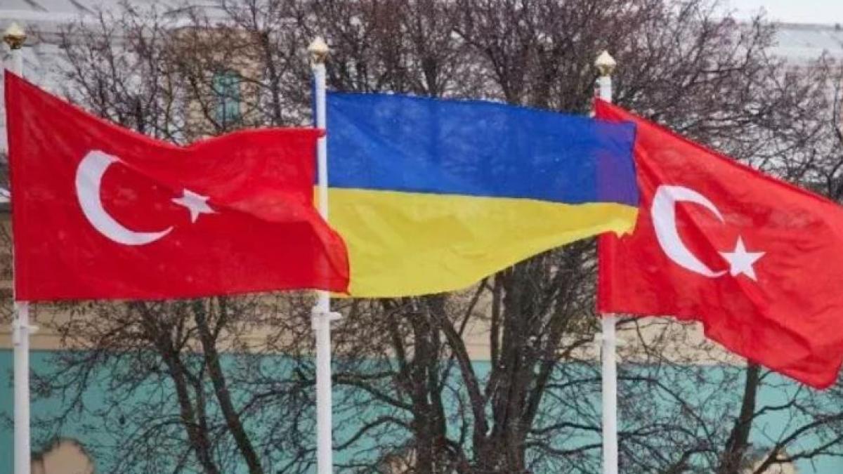 turcia-anunta-ca-isi-muta-ambasada-de-la-kiev-la-cernauti