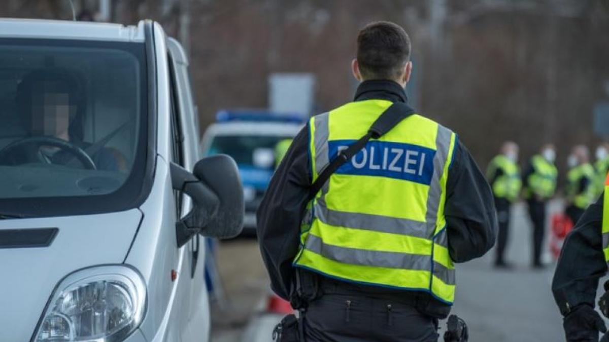 germania--camion-romanesc--oprit-pe-autostrada--soferul-s-a-ales--pe-loc--cu-dosar-penal