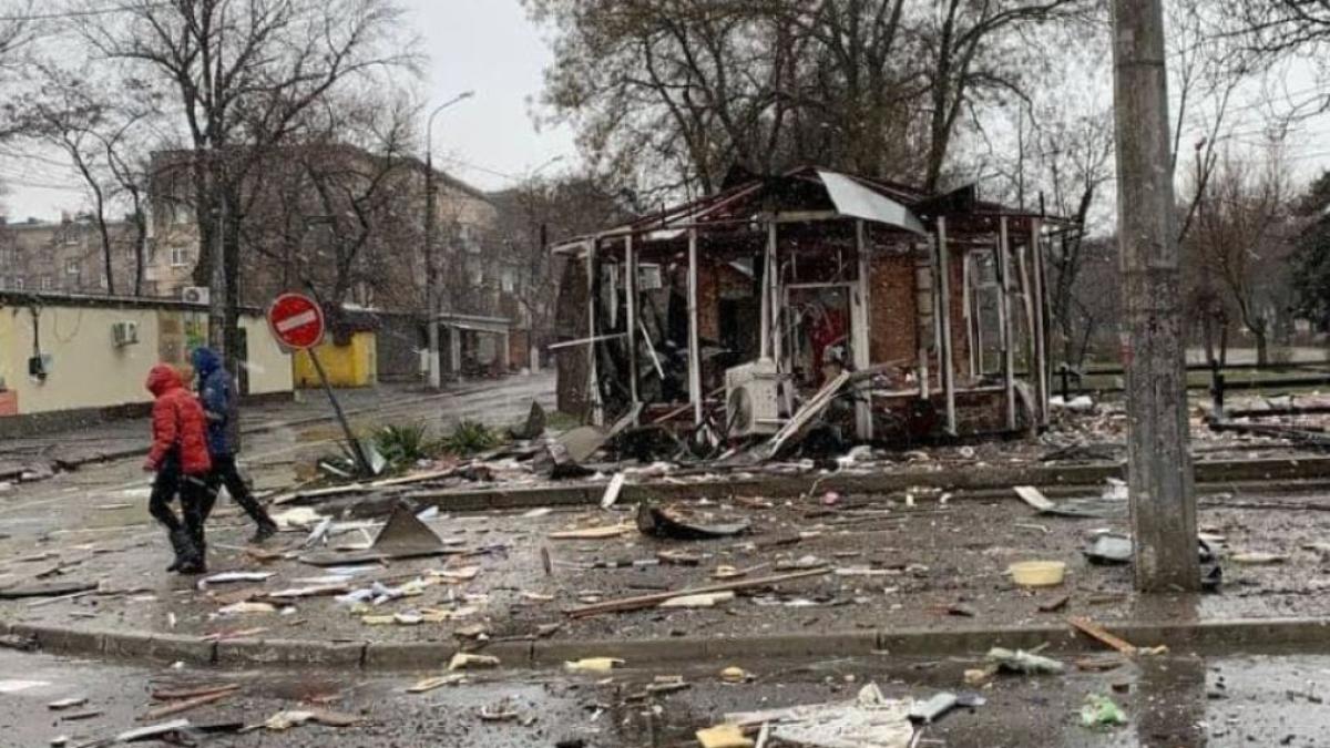 razboi-in-ucraina--sute-de-mii-de-persoane--blocate-in-mariupol-oamenii-stau-in-subsoluri-in-conditii-inumane--fara-mancare-si-fara-curent