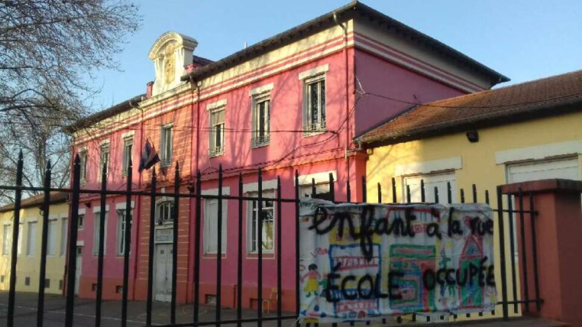 scola-franta-adapostromani