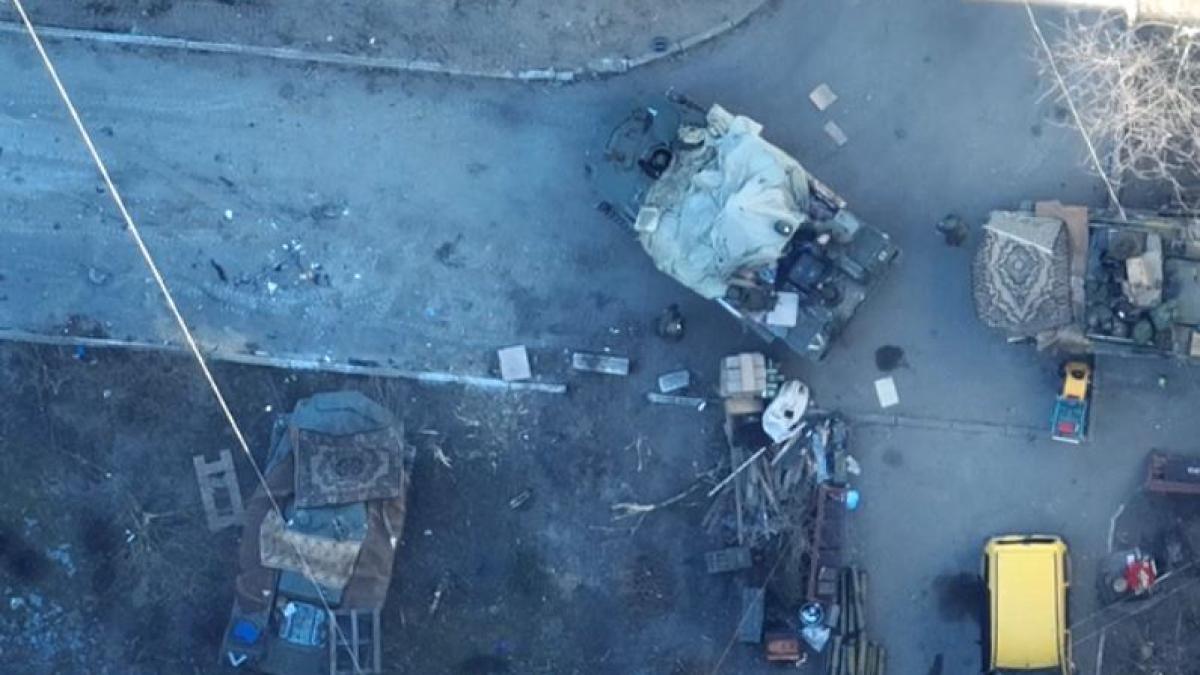 tanchistii-rusi-fura-covoare-pentru-a-se-incalzi--militarul-ucrainean-lutenko-nu-e-nicio-gluma