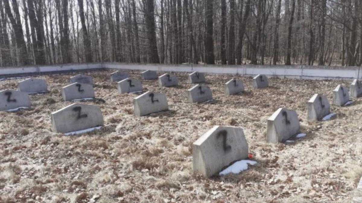 rusia-deschide-o-ancheta-in-romania--dupa-profanarea-mormintelor-soldatilor-sovietici