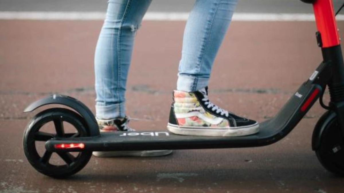 spania--doi-romani--care-au-cumparat-scutere-furate--in-almeria--arestati